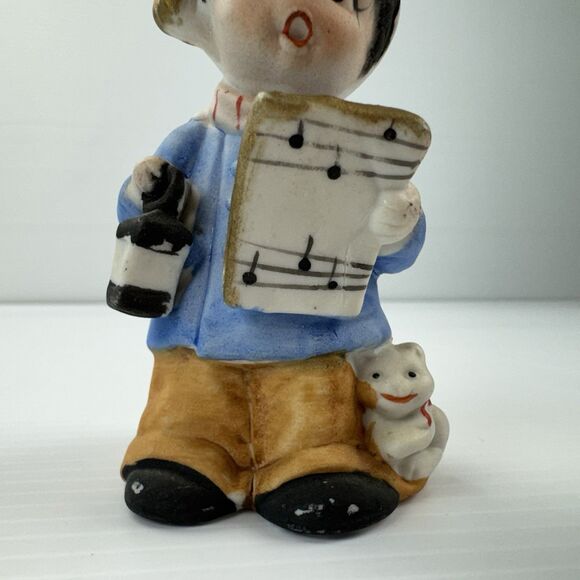 Vintage 1980 MWC Taiwan Ceramic Caroler Bell Figurine Boy Lantern Cat Christmas - Picture 4 of 10